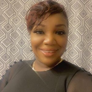 Meet your Posher, Carline